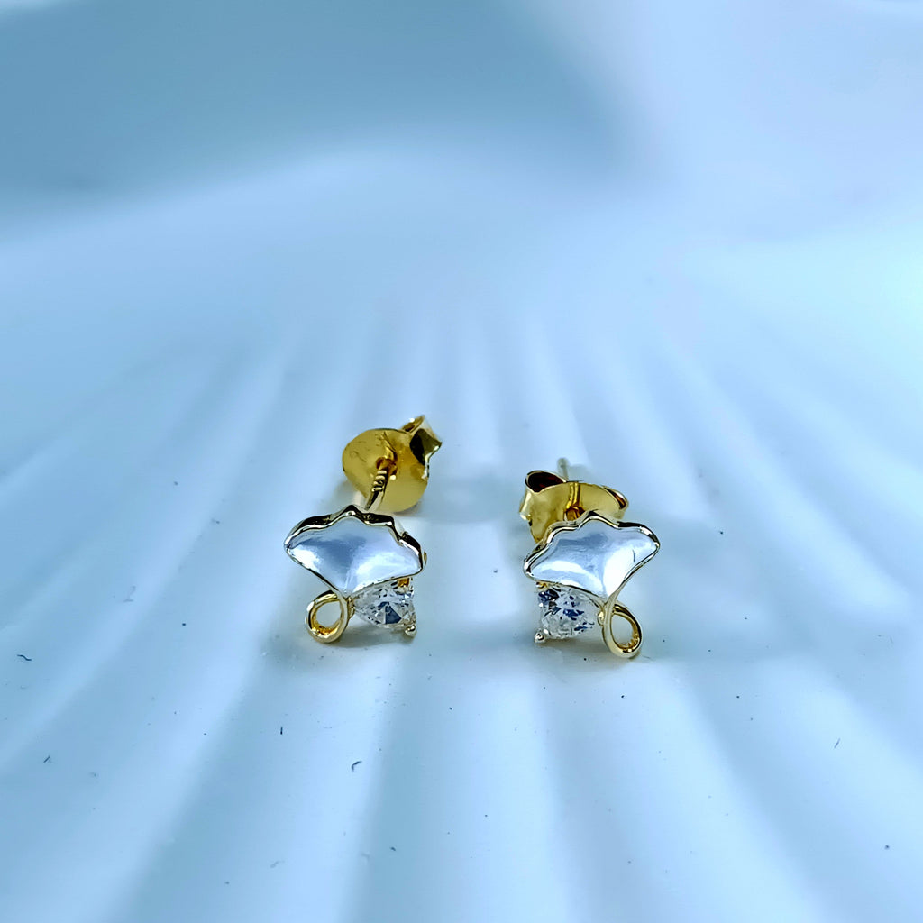 White Petal & Crystal Earrings