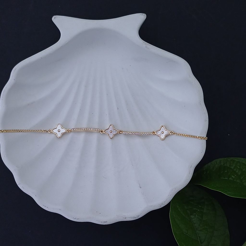 Infinite Clover 18K Gold Plated Silver Bracelet