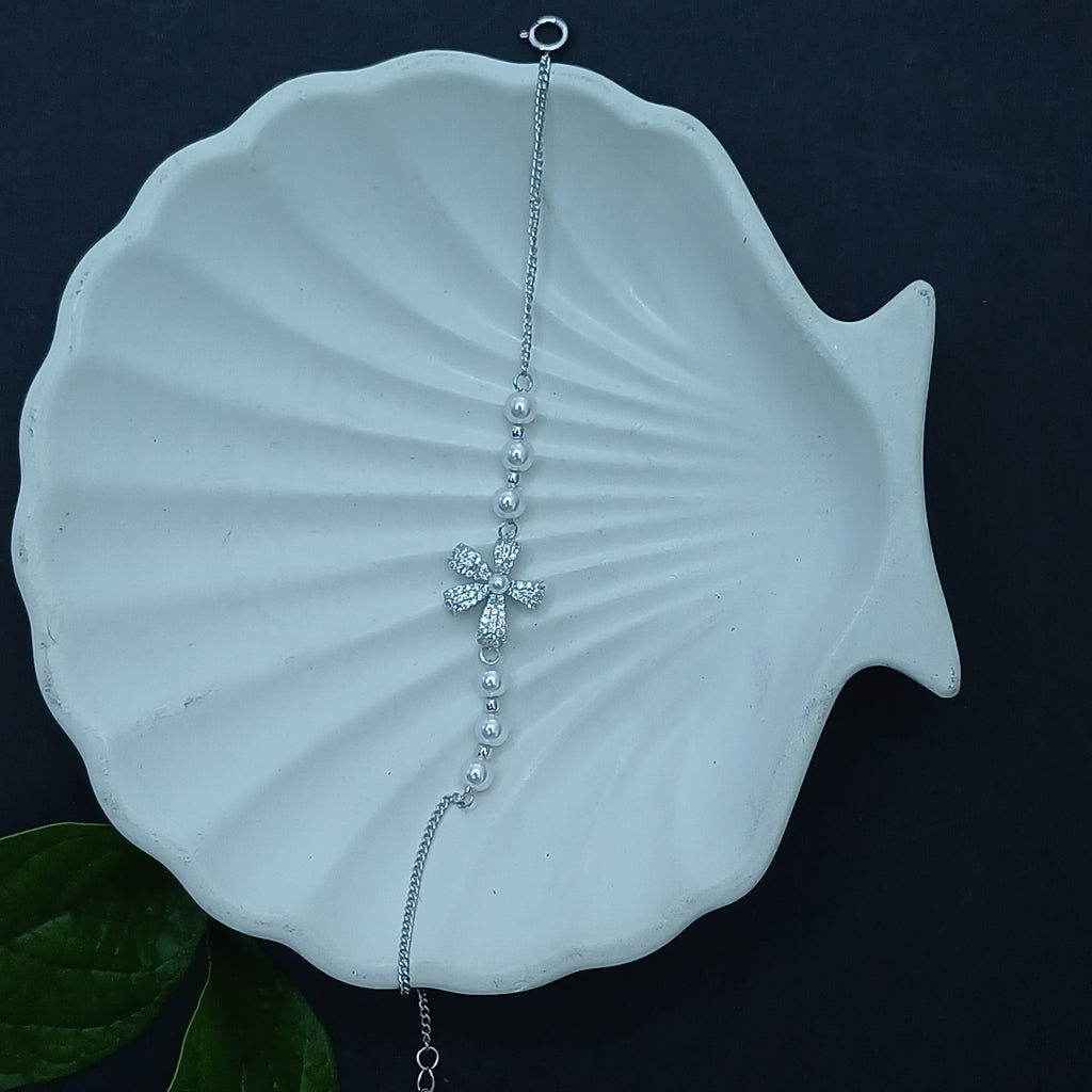 Amara Pearl Bracelet