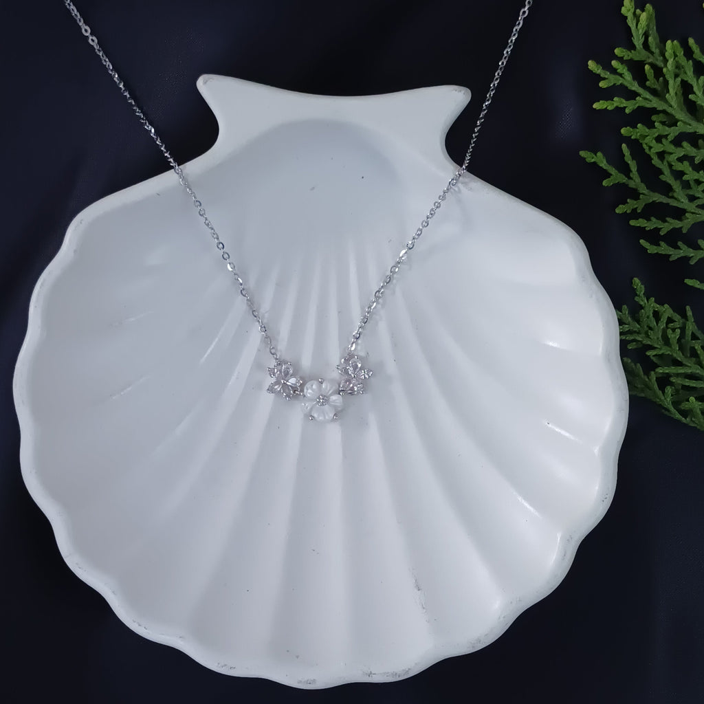 White Jasmine Floral Neclace