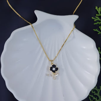 Ebony & Pearl Botanical Pendant