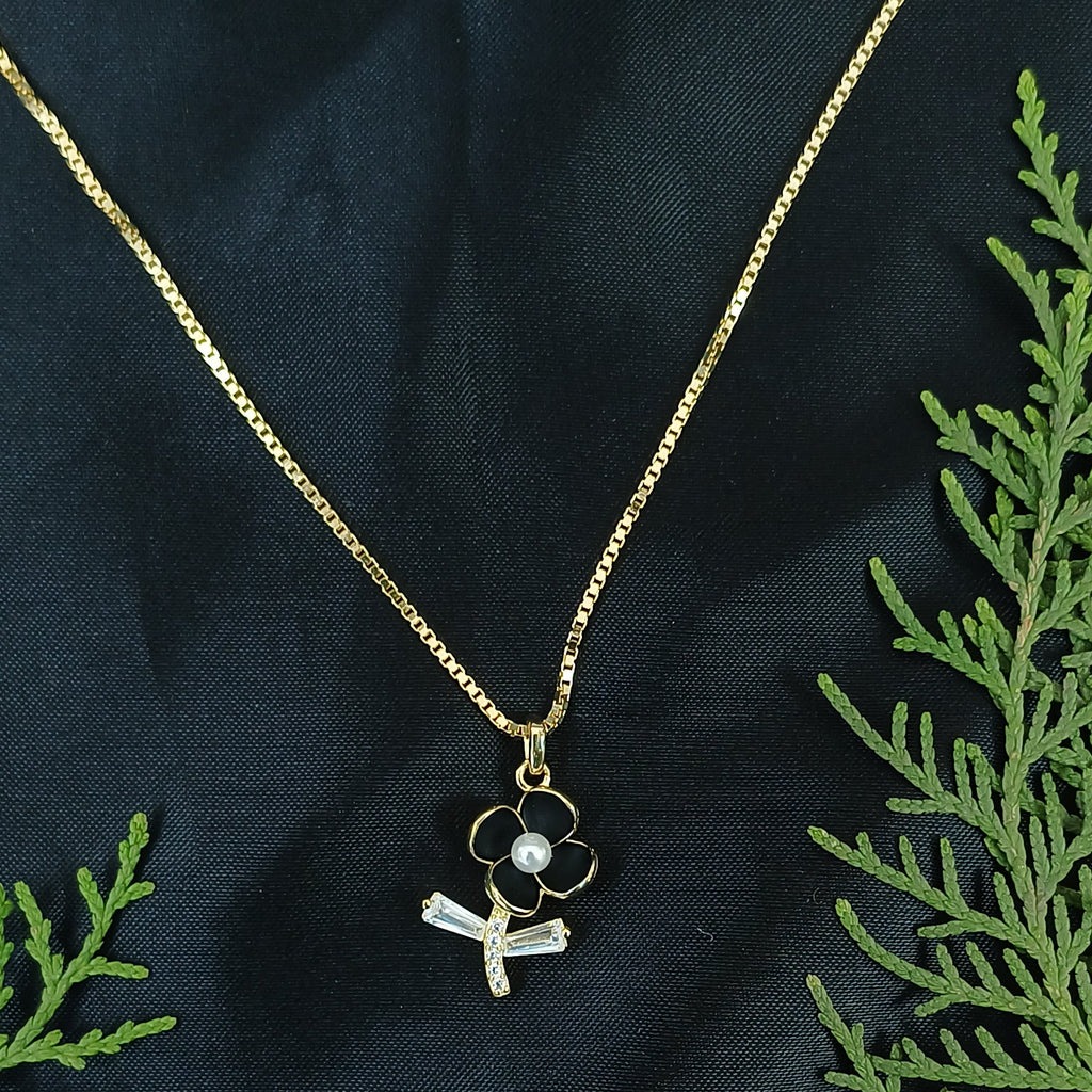 Ebony & Pearl Botanical Pendant