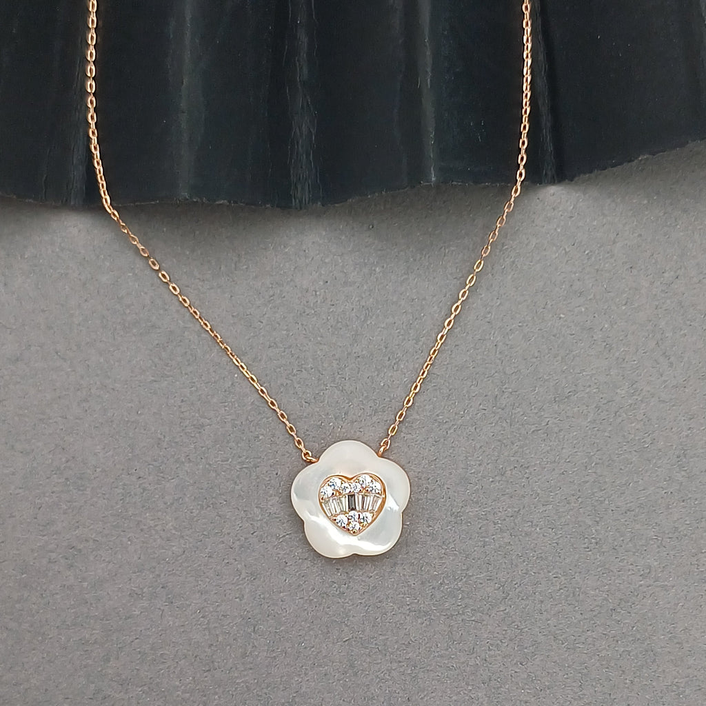 Luminous Mother of Pearl Blossom necklace Set