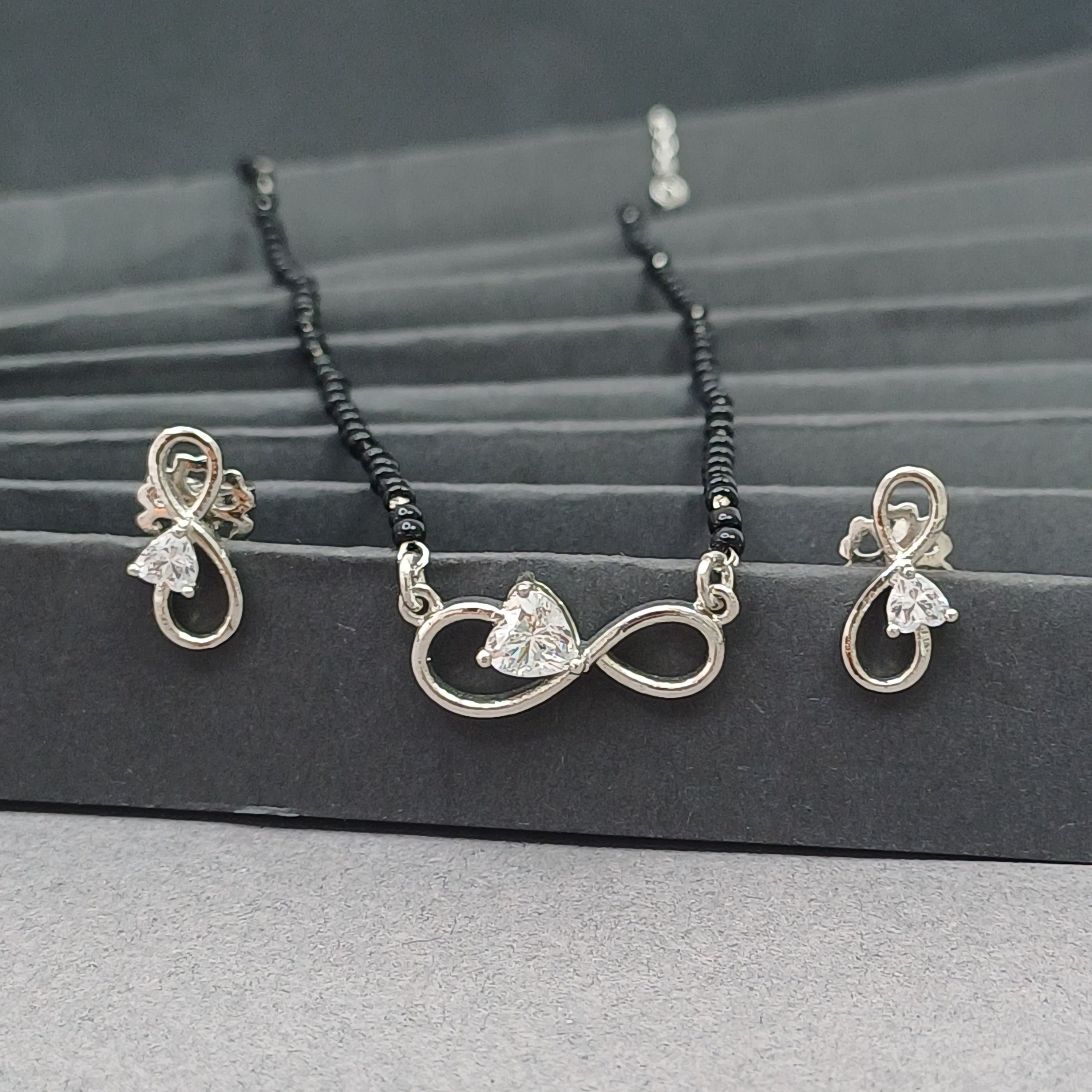 Infinite Heart & Loop Mangalsutra Set