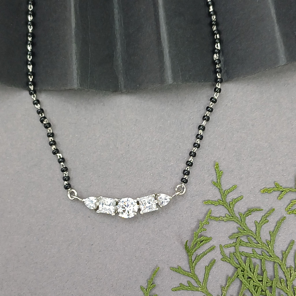 Linear Harmony Mangalsutra set