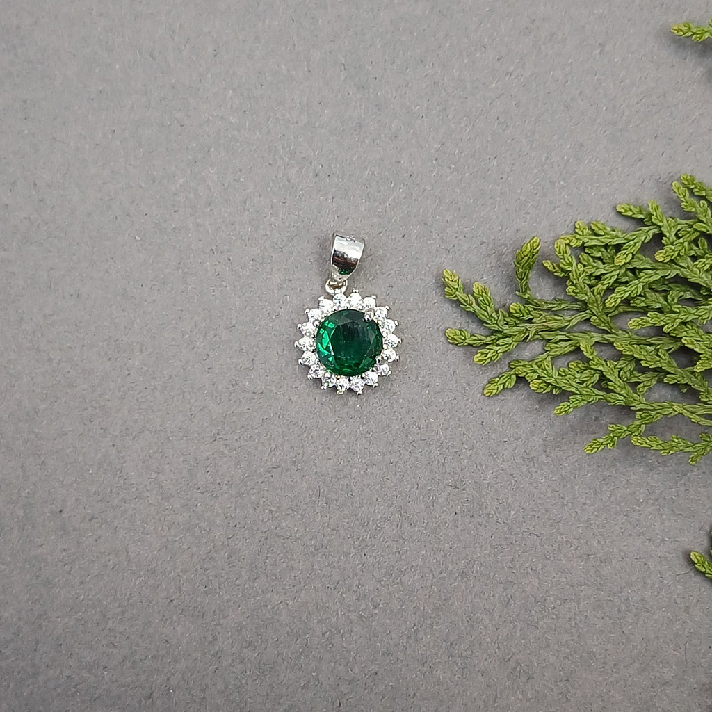 Green Emerled Silver Pendent
