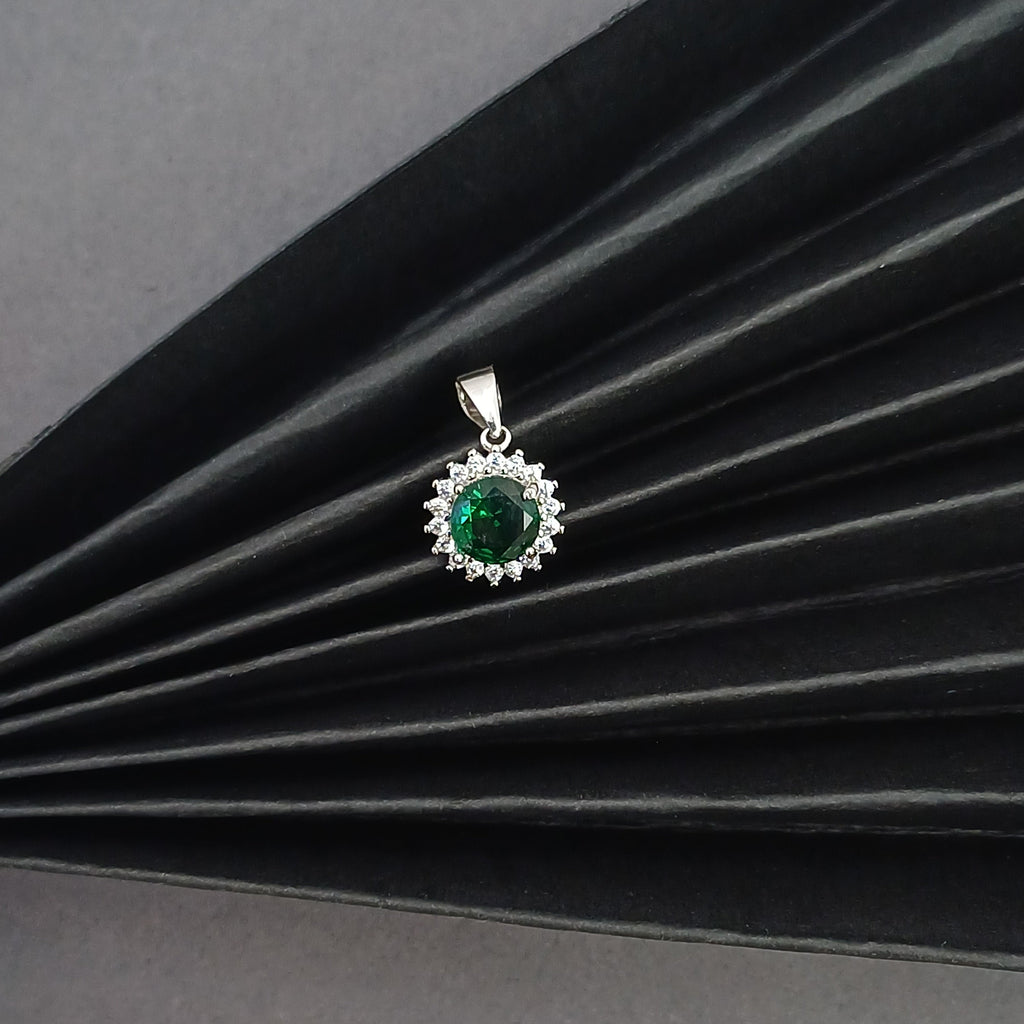 Green Emerled Silver Pendent