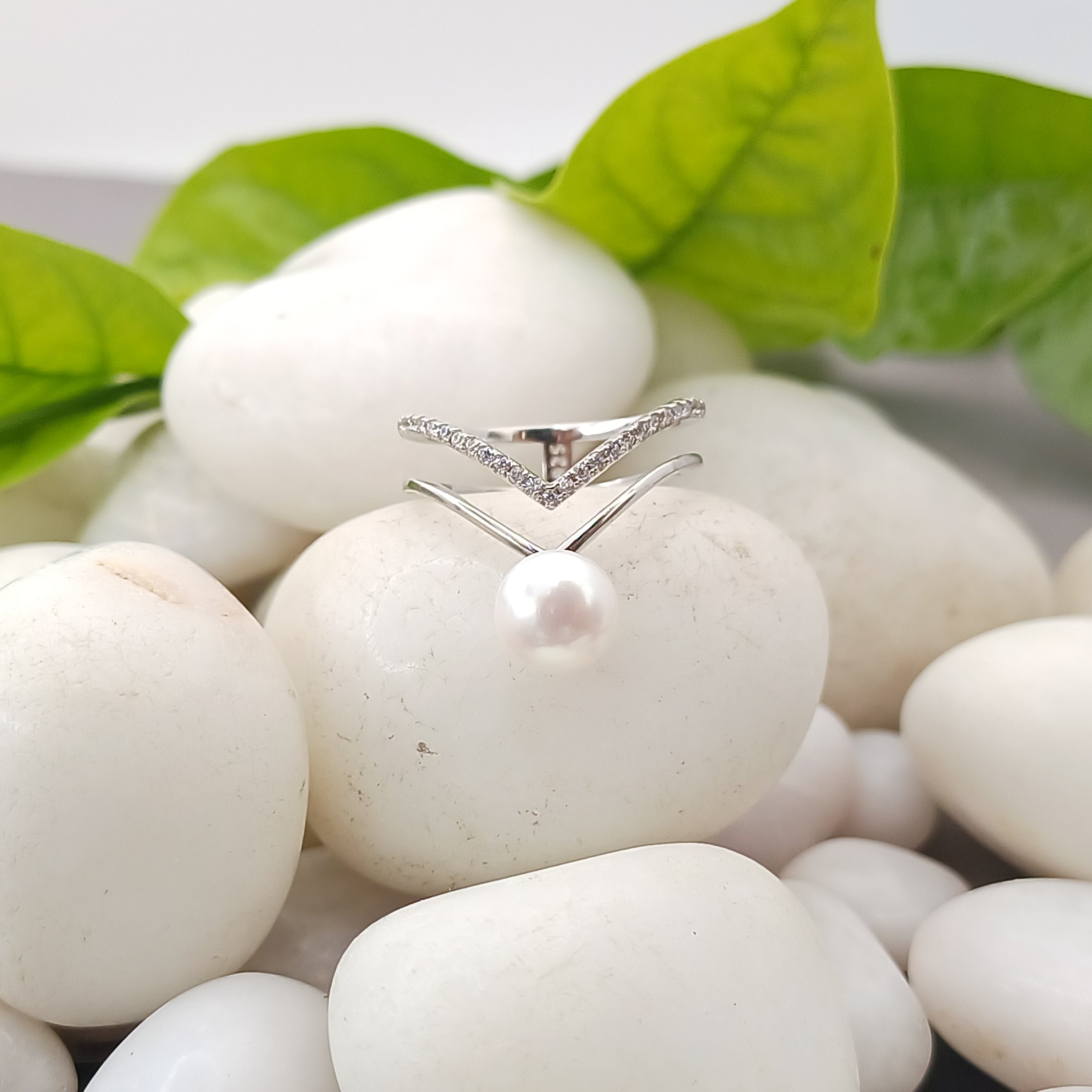 Nova Pearl Wrap Ring