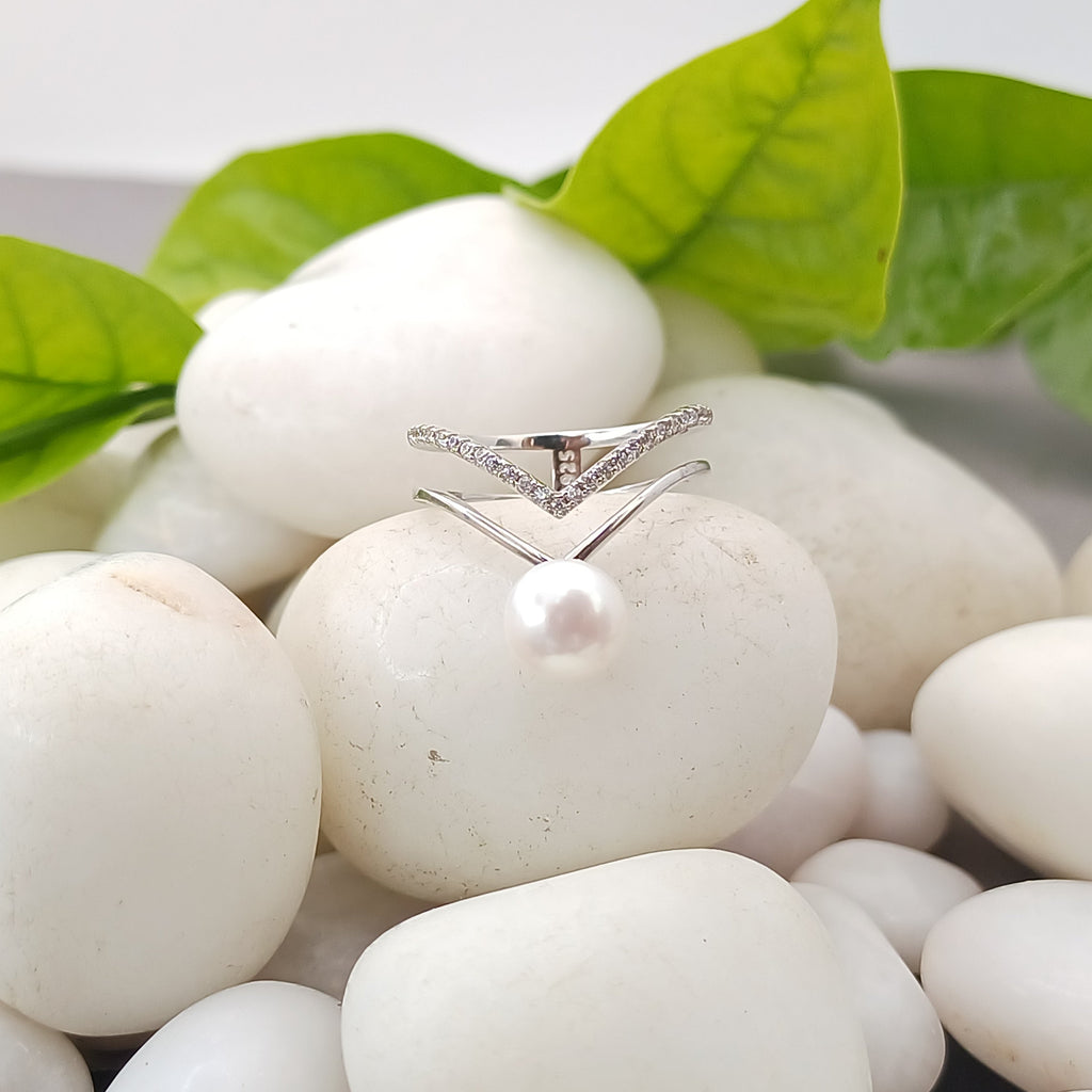 Nova Pearl Wrap Ring