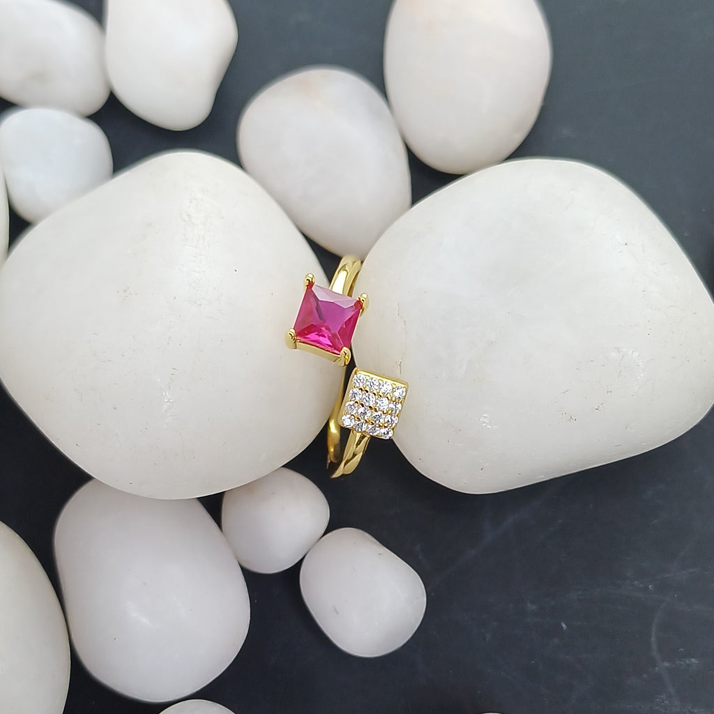 Modern Asymmetry Square Ring