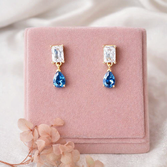 Viveta Silver Drop Earrings