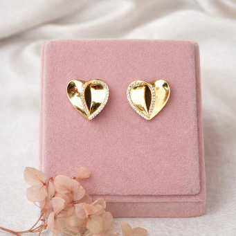 Pearl Elegance Studs