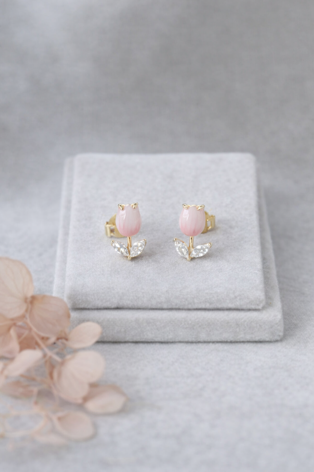 Leaf Pattern Studs