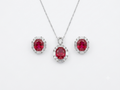 &nbsp;Luminous Silver Pendant Necklace