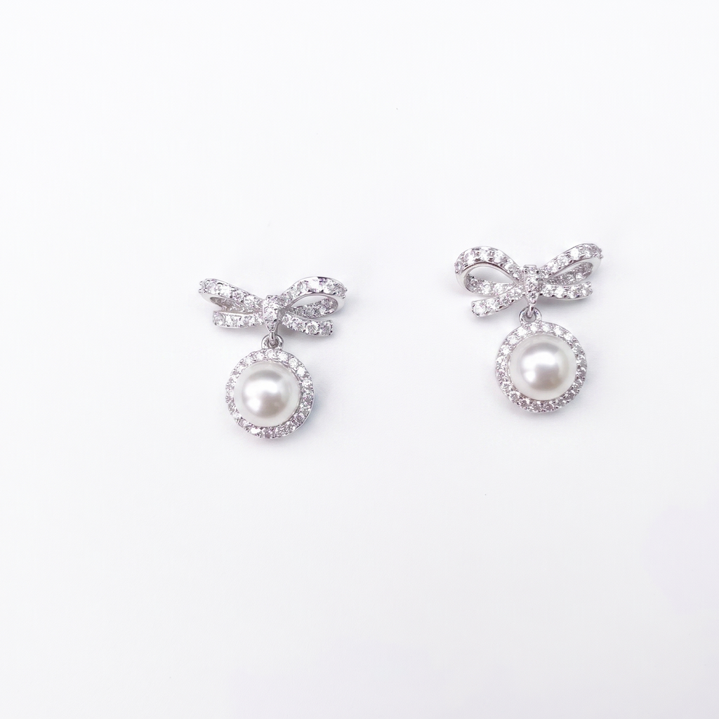 Elysian Pearl Bow Earrings