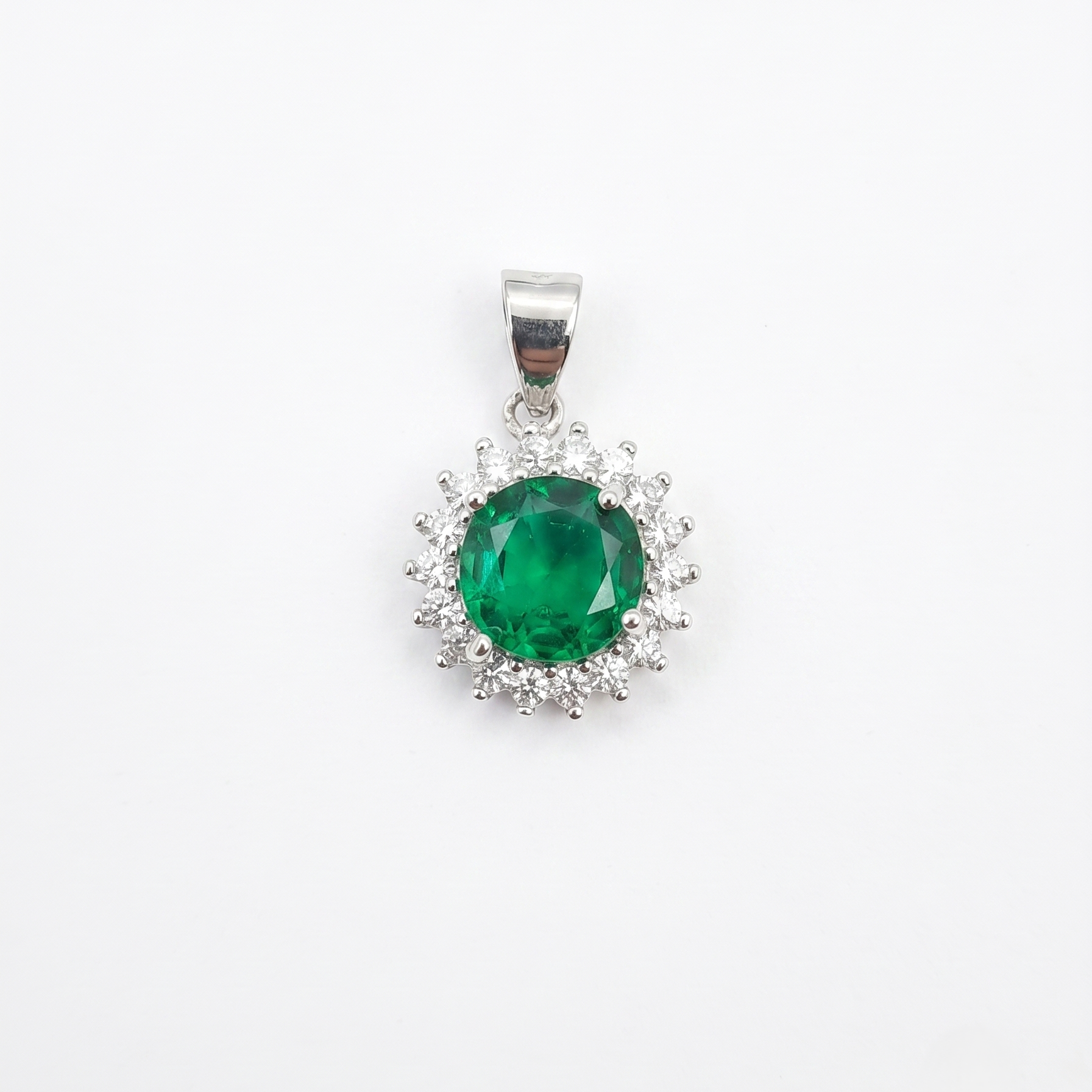 Green Emerled Silver Pendent