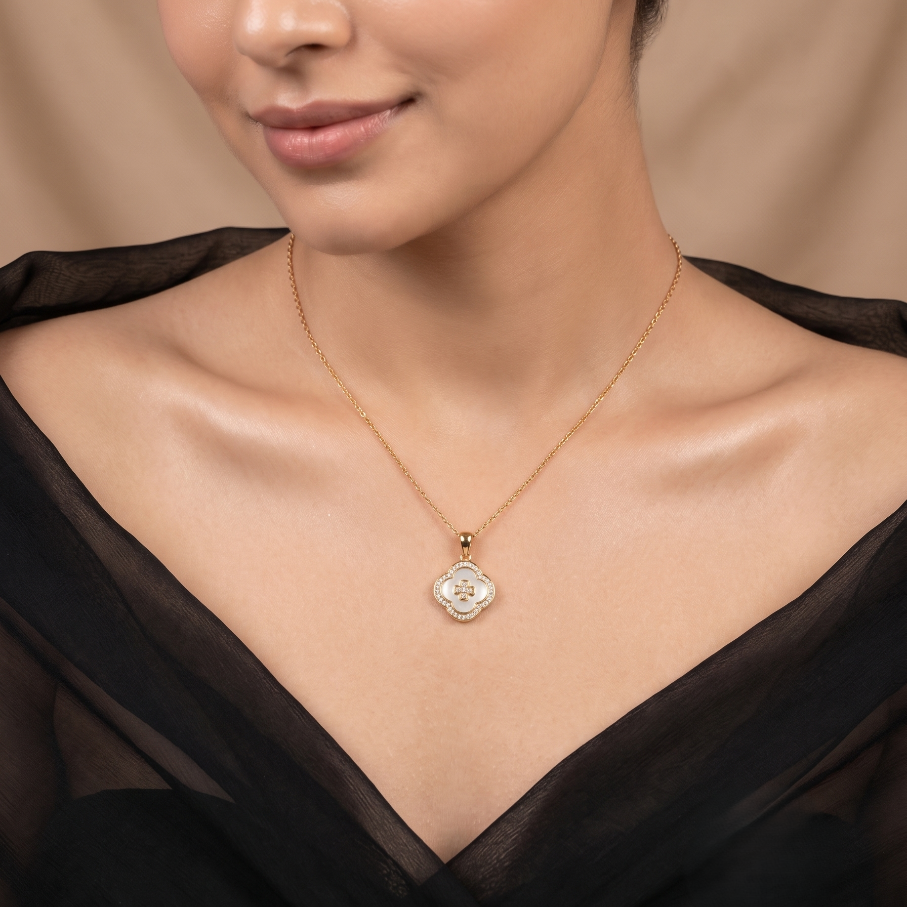 Mother of Pearl & Zirconia Clover Necklace
