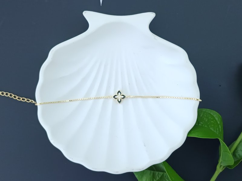 Viveta Handcrafted Bracelet B155857
