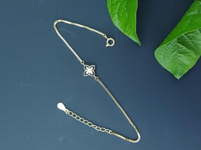 Viveta Handcrafted Bracelet B155447
