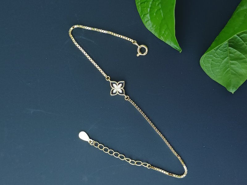 Viveta Handcrafted Bracelet B155447