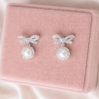 Elysian Pearl Bow Erringa